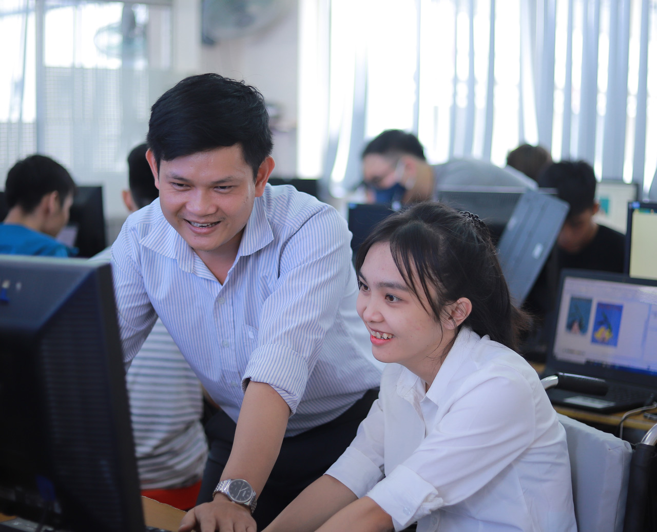 E-Commerce Students